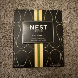 NEST Fragrances Grapefruit Candle in Black and Yellow